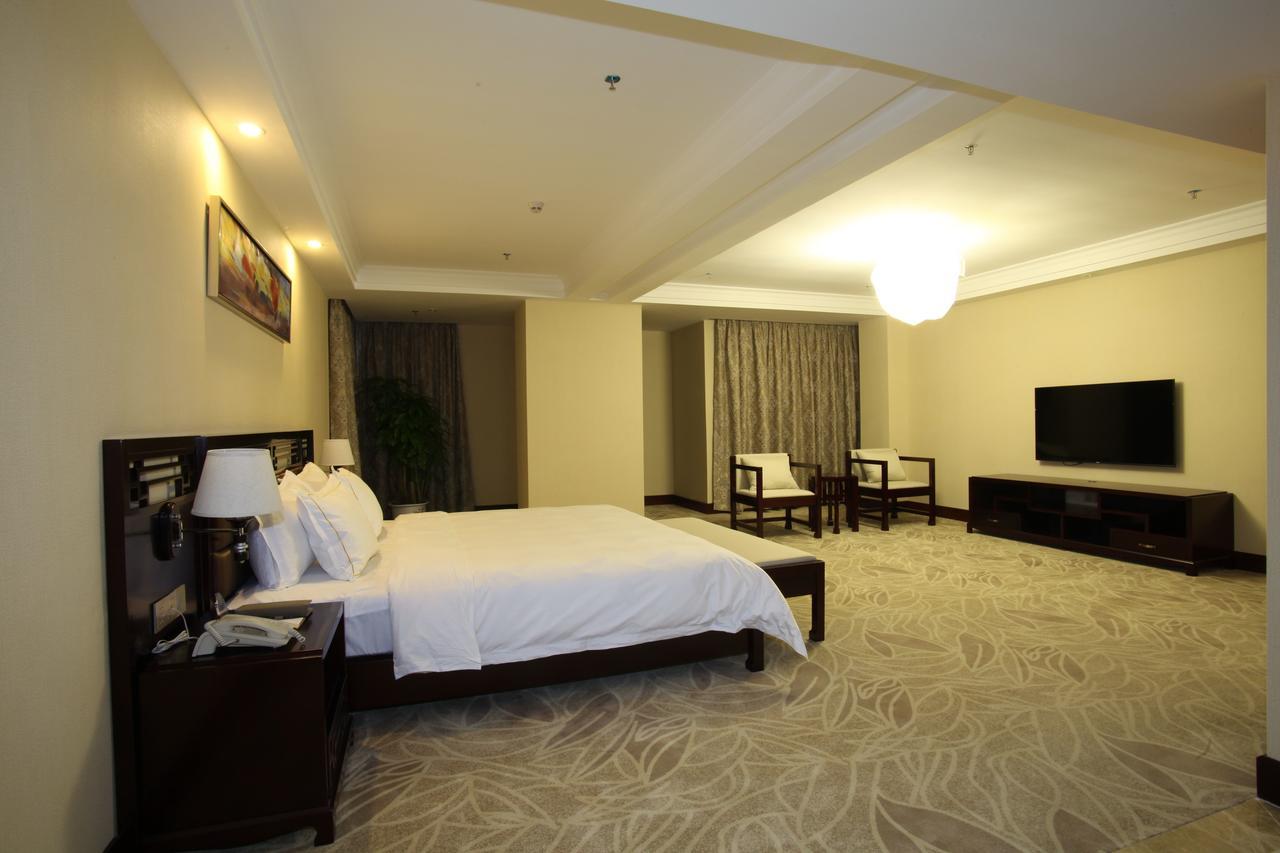 Guangzhou Jin Wan Li Business Hotel Exterior photo